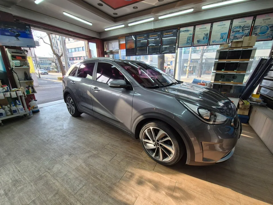 Kia Niro window tinting - Kia Niro Window Tinting Review: Rayno S9 Film Performance photo 4