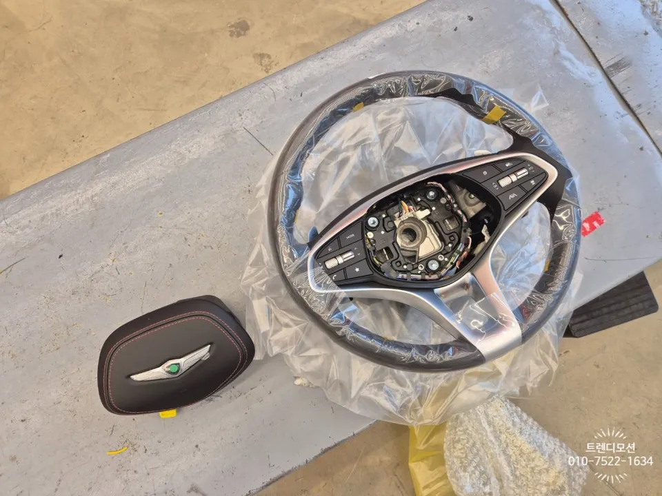 Genesis GV70 Steering Wheel Customization Review photo 5