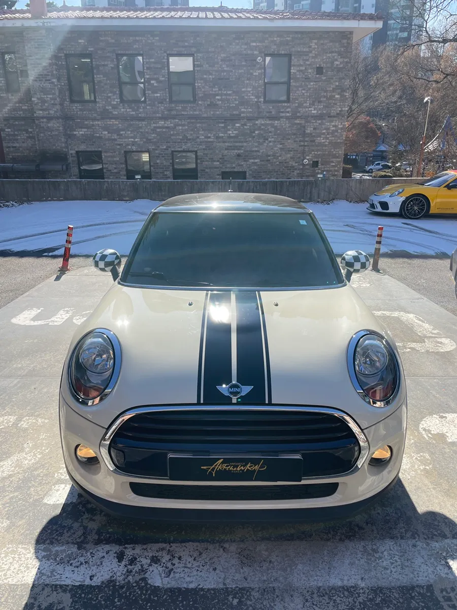 MINI MINI Cooperのカーラッピング事例｜費用目安・仕上がり 施工写真 3-1