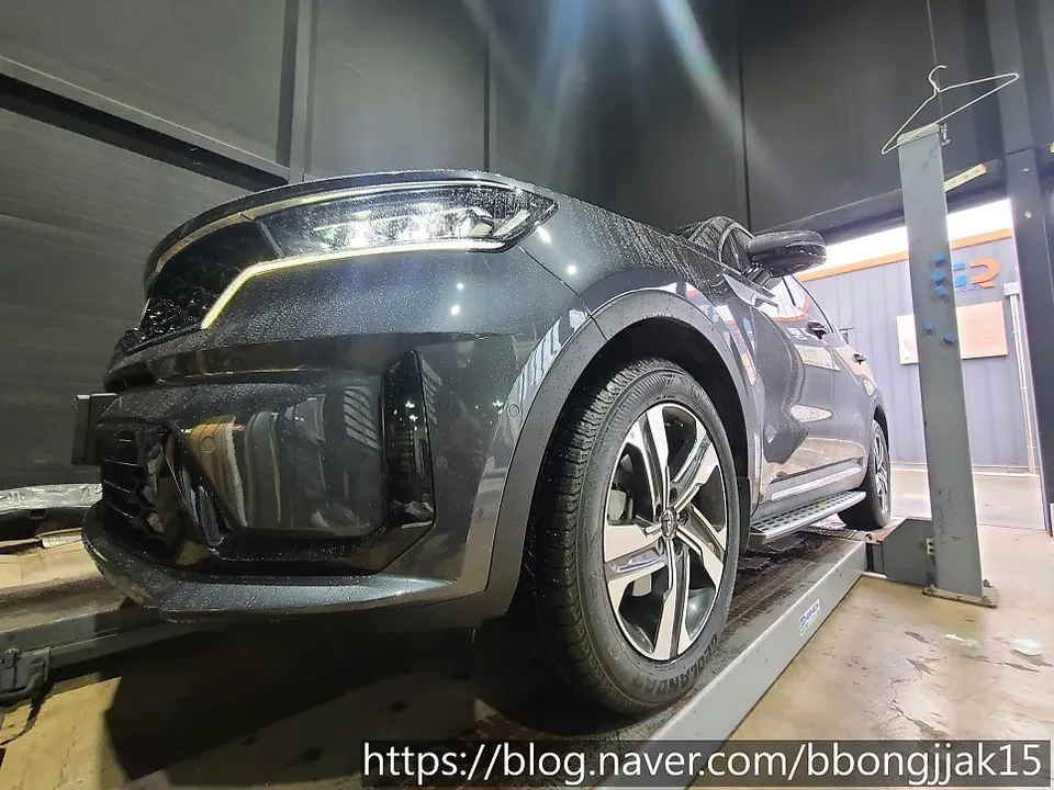 Kia Sorento body kit - Kia Sorento Body Kit Installation Review photo 4
