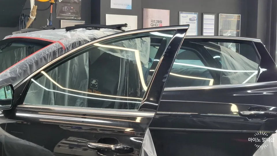 Hyundai Grandeur IGのカーフィルム施工事例|費用目安・仕上がり 施工写真 3-3