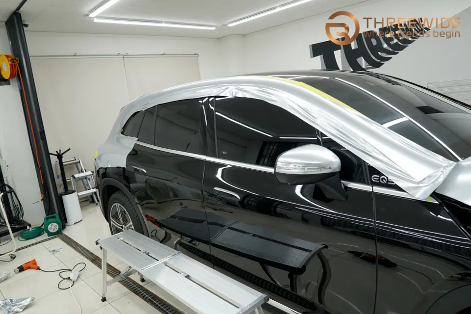 Mercedes-Benz EQSのカーラッピング事例|費用目安・仕上がり 施工写真 2-2