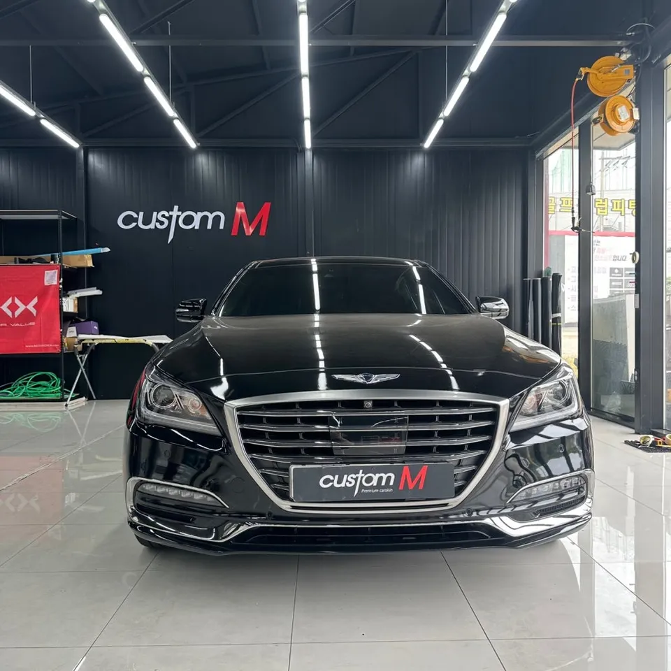 Genesis G80のカーラッピング事例｜クローム除去で高級感アップ 施工写真 1-1