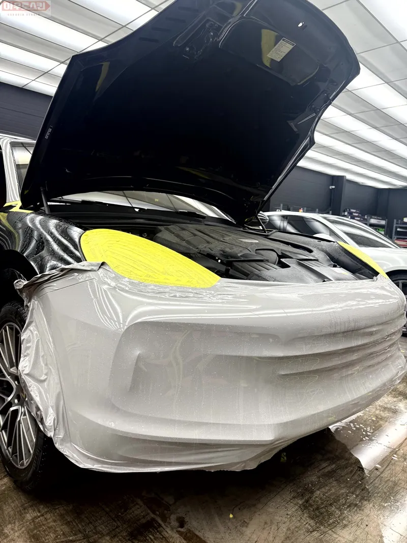 Porsche CayenneのカラーPPF施工事例|費用目安・仕上がり 施工写真 3-2