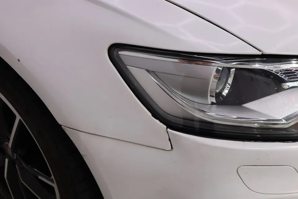 Audi A6のカーラッピング事例|ナルドグレイへの変化 施工写真 2-2