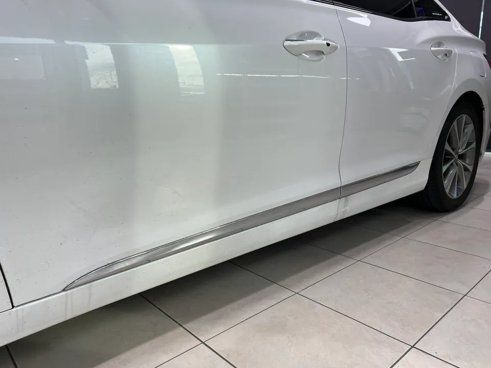 Hyundai Grandeur HGのカーラッピング事例｜クロームパーツの質感変化 施工写真 3-1