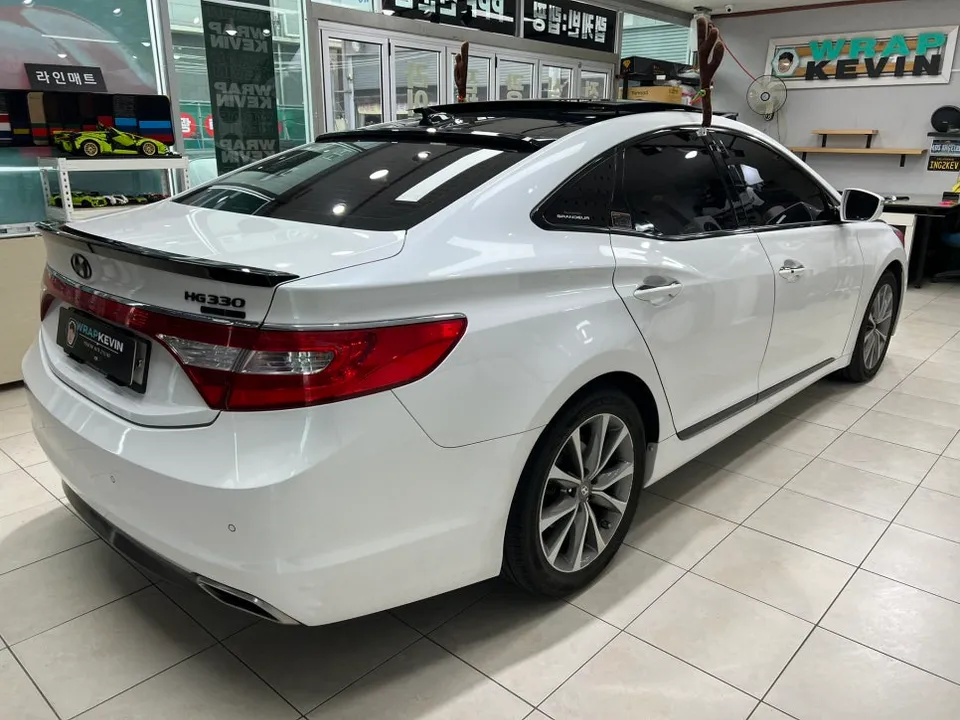 Hyundai Grandeur HGのカーラッピング事例｜クロームパーツの質感変化 施工写真 3-3