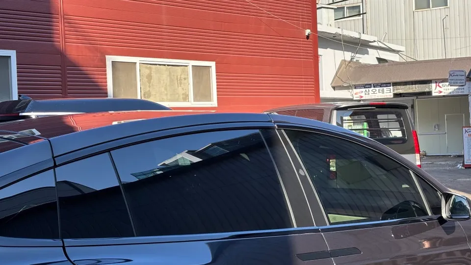 Tesla Model Xのカーフィルム施工事例|費用目安・仕上がり 施工写真 2-2