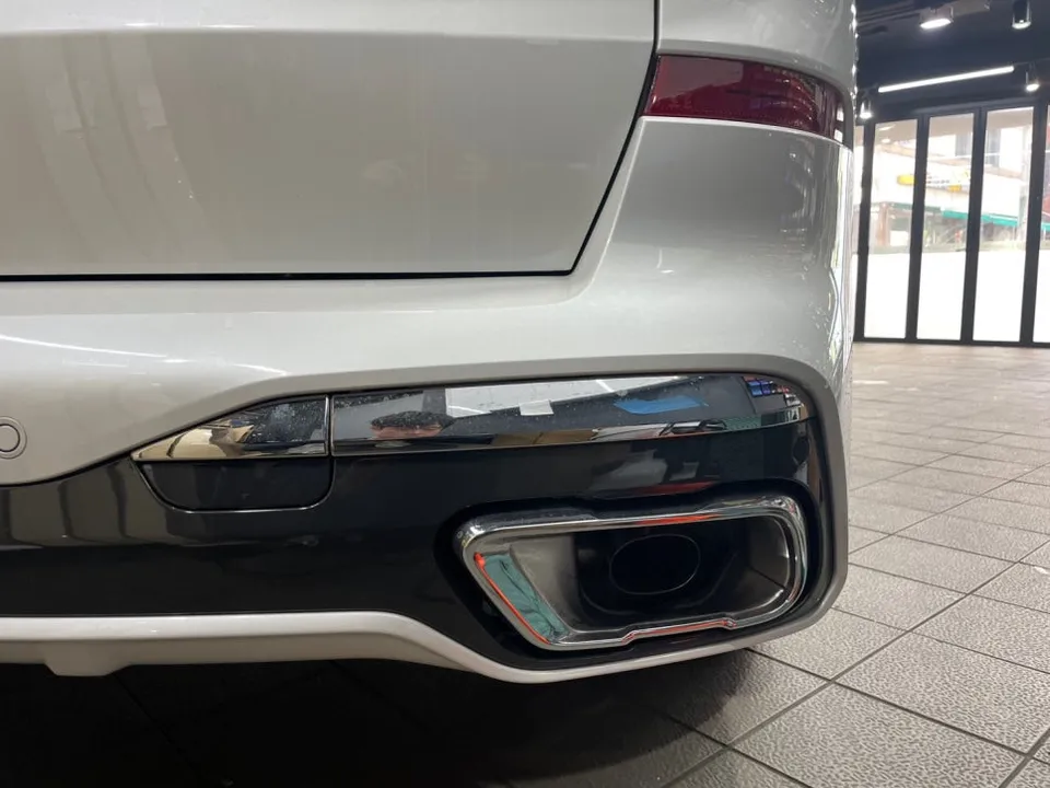 BMW X7のカーラッピング事例|クロームパーツのブラック化 施工写真 3-1