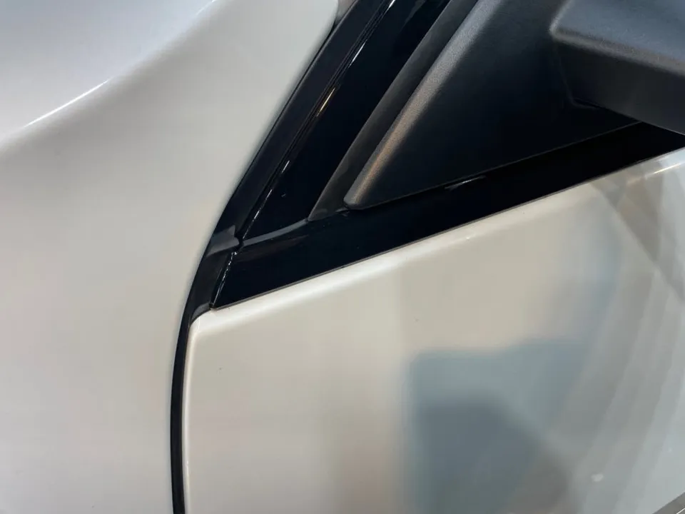 BMW X7のカーラッピング事例|クロームパーツのブラック化 施工写真 2-2