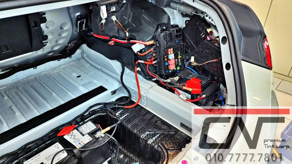 Mercedes-Benz S-Class W223 dash cam - Mercedes-Benz S-Class W223 Dash Cam Installation Review photo 4