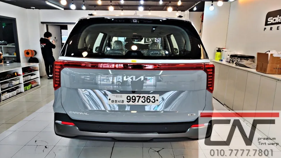 Kia Carnival 4th Genのカーフィルム施工事例｜費用目安・仕上がり 施工写真 2-1