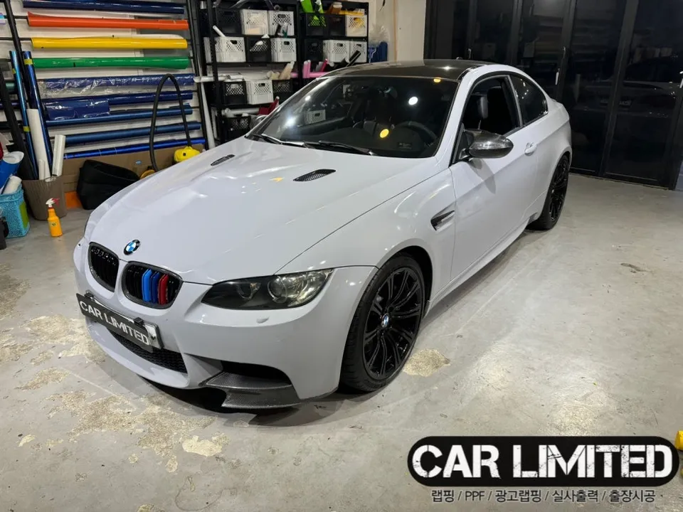 BMW M3のカーラッピング事例 施工写真 1-3