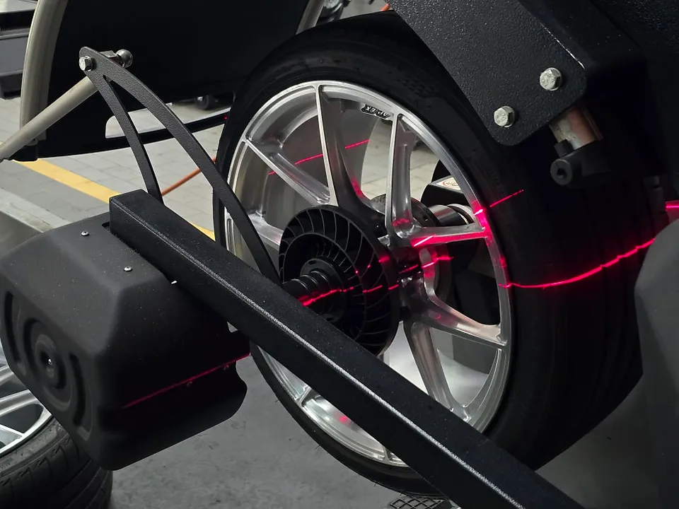 BMW 3 Series G20 wheel repair - BMW 3 Series Wheel Repair & Painting Review — Perfect Finish photo 4