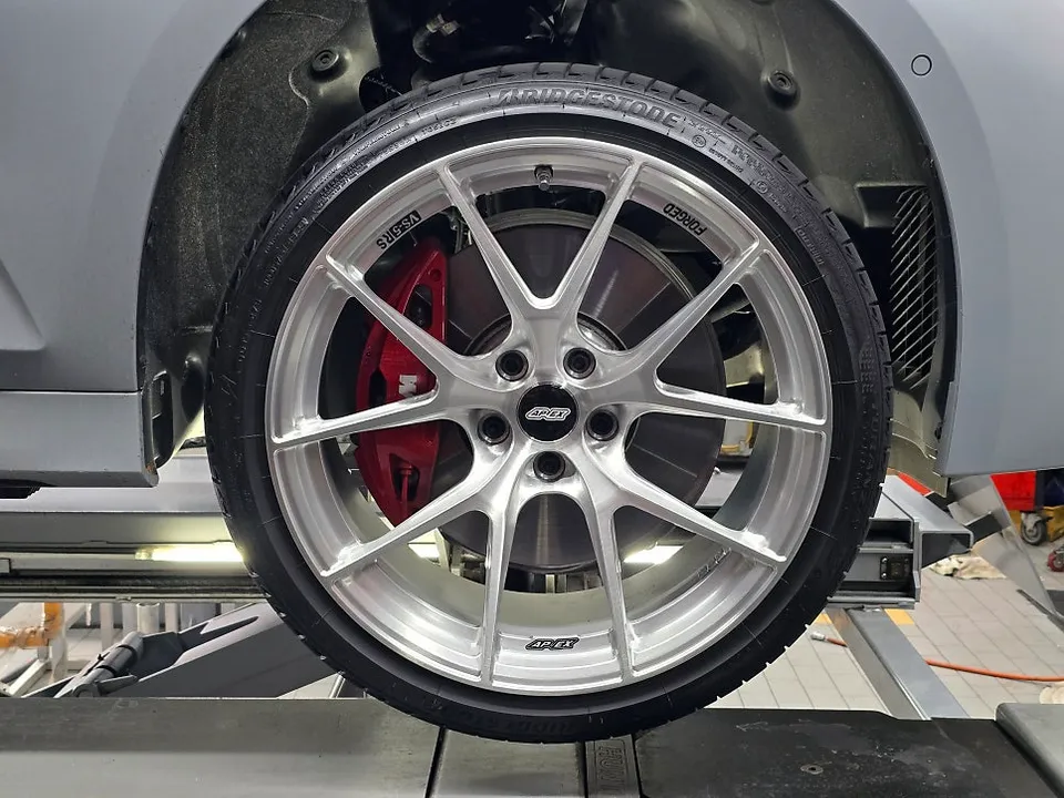 BMW 3 Series G20 wheel repair - BMW 3 Series Wheel Repair & Painting Review — Perfect Finish photo 6