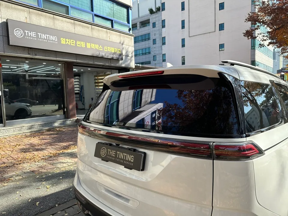 Kia Carnival KA4 window tinting - Kia Carnival KA4 Window Tinting Review: Cost & Results photo 4