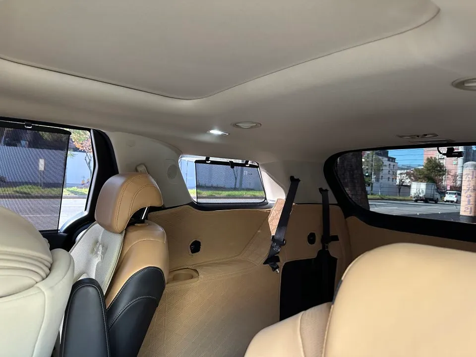 Kia Carnival KA4のカーフィルム施工事例｜費用目安・仕上がり 施工写真 3-2