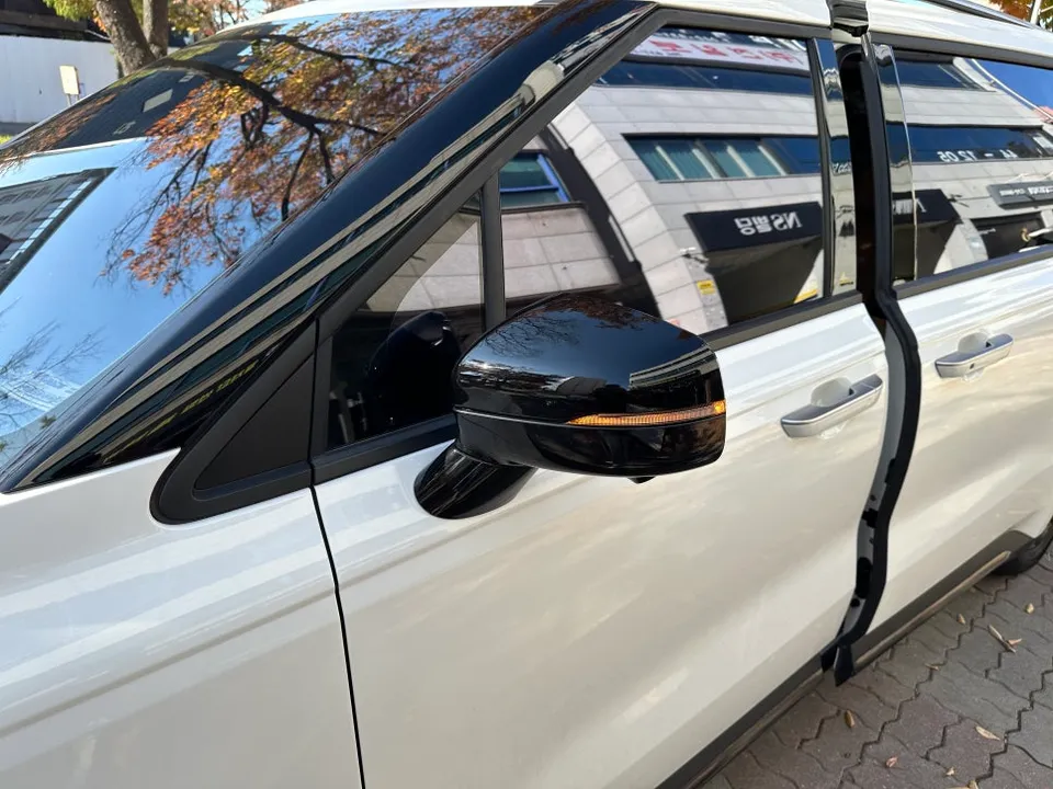 Kia Carnival KA4のカーフィルム施工事例｜費用目安・仕上がり 施工写真 3-3