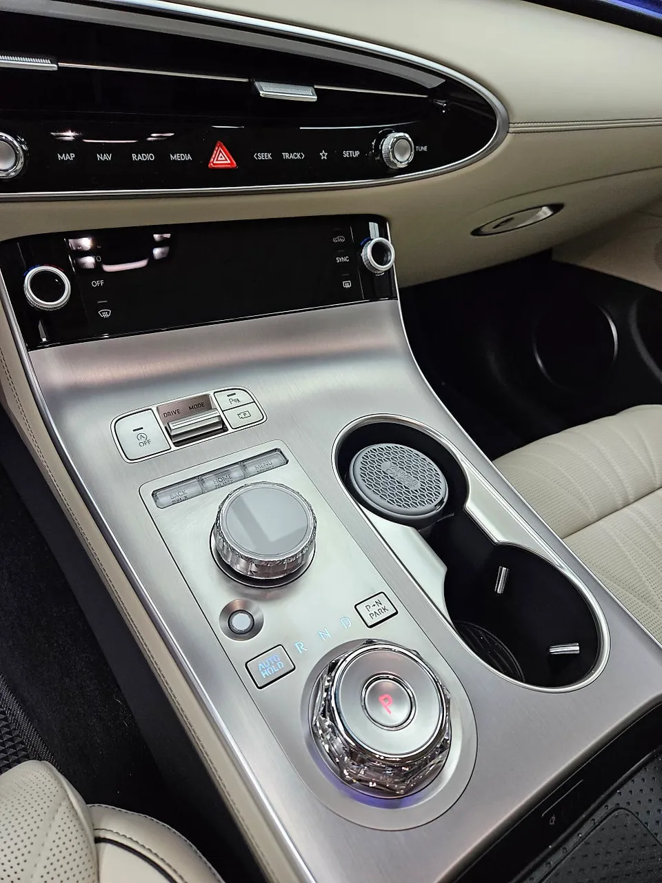 Genesis GV70 ppf - Genesis GV70 PPF Review: Interior Protection for a Pristine Cabin photo 4