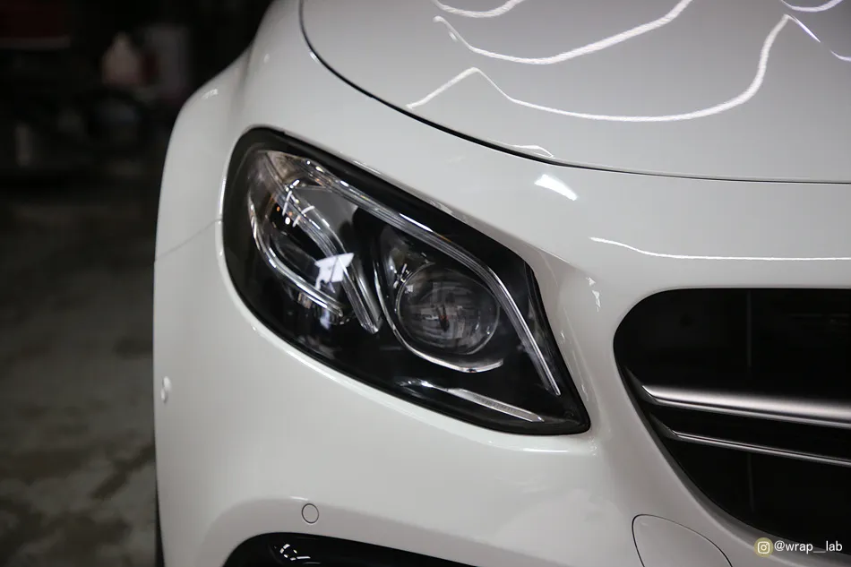 Mercedes-Benz Eクラス W213 PPF施工事例:費用目安と仕上がり 施工写真 3-1