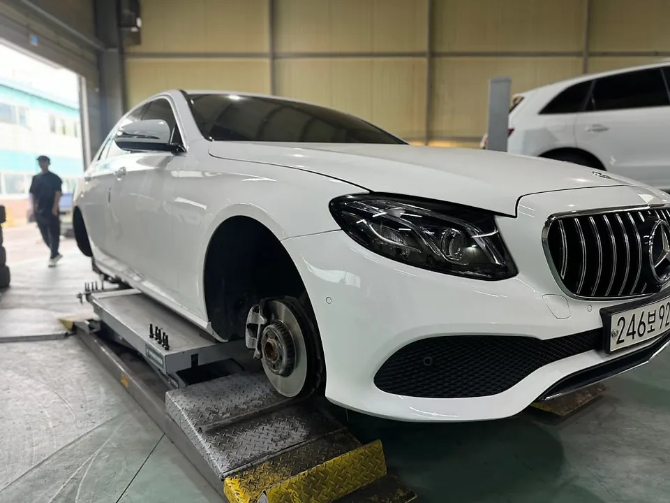 Mercedes-Benz E-Class wheel repair installation result