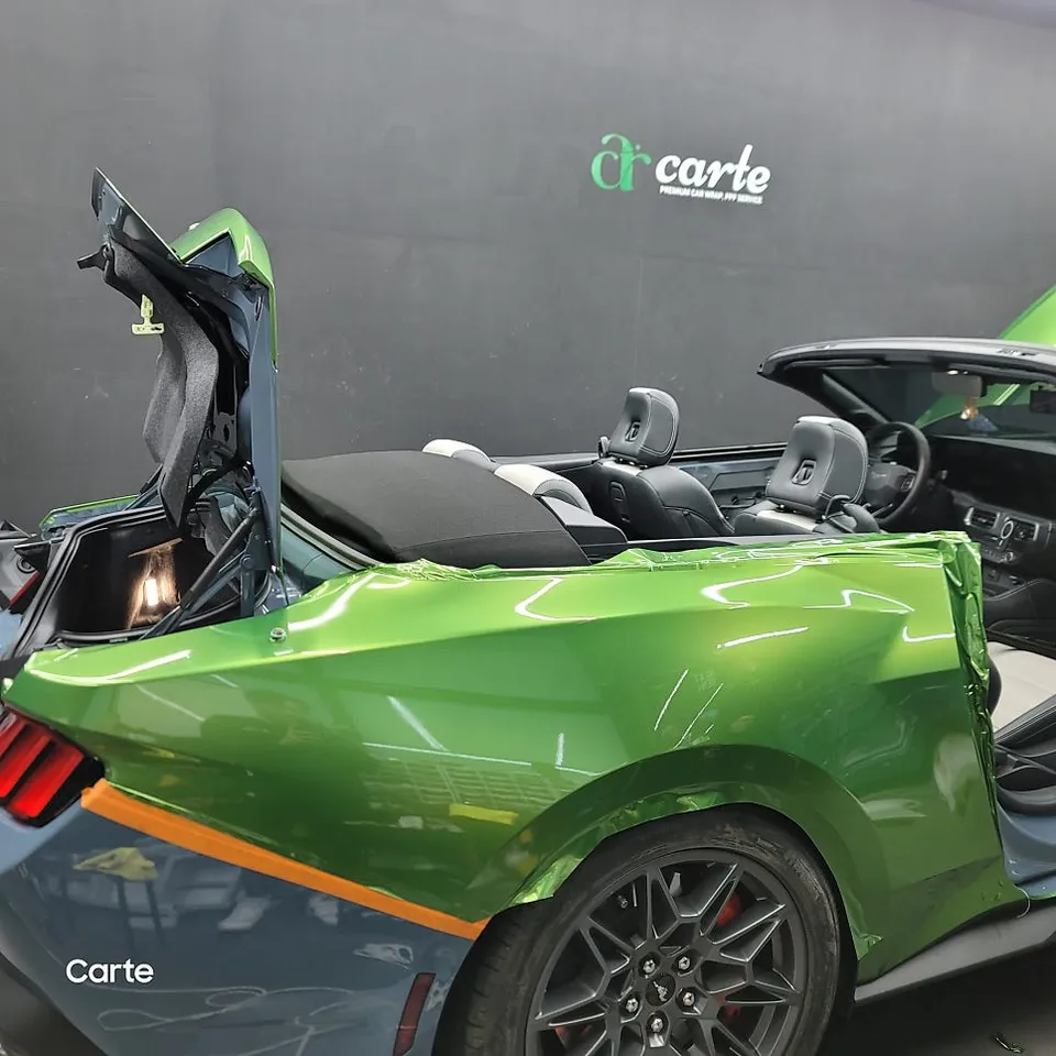 Ford Mustang 7th Genのカーラッピング事例｜費用目安・仕上がり 施工写真 1-3