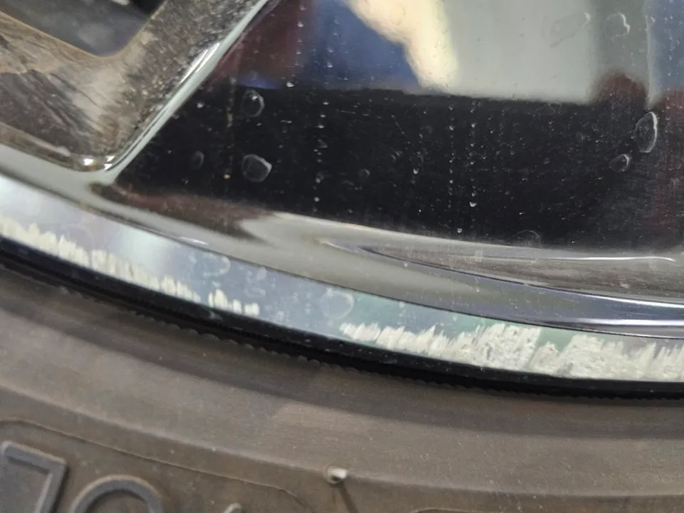 Volvo XC60 wheel repair - Volvo XC60 Wheel Repair & Painting Review: Like New photo 6
