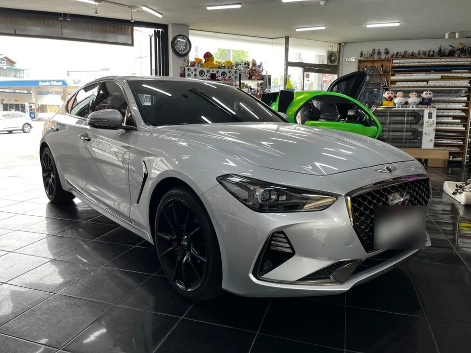 Genesis G70のカーラッピング事例 写真
