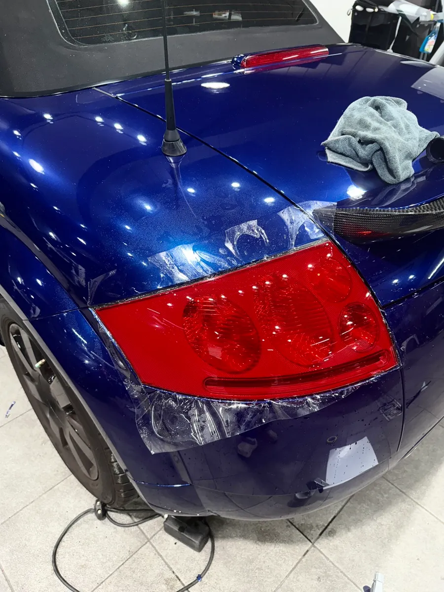 Audi TTのカーラッピング事例|費用目安・仕上がり 施工写真 3-3