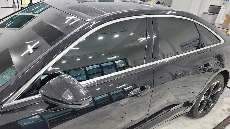 Audi A6 vinyl wrap - Audi A6 Vinyl Wrap Review: Chrome Delete & Interior Wrap photo 4