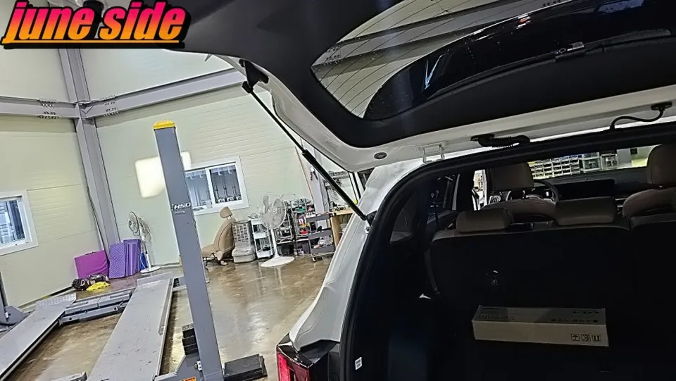 Kia Sorento MQ4 Power Tailgate Retrofit Review photo 2