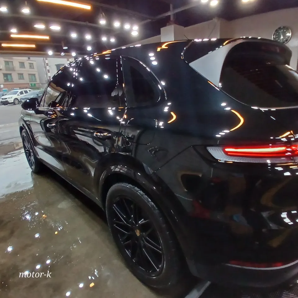 Porsche Cayenneのガラスコーティング事例 施工写真 4