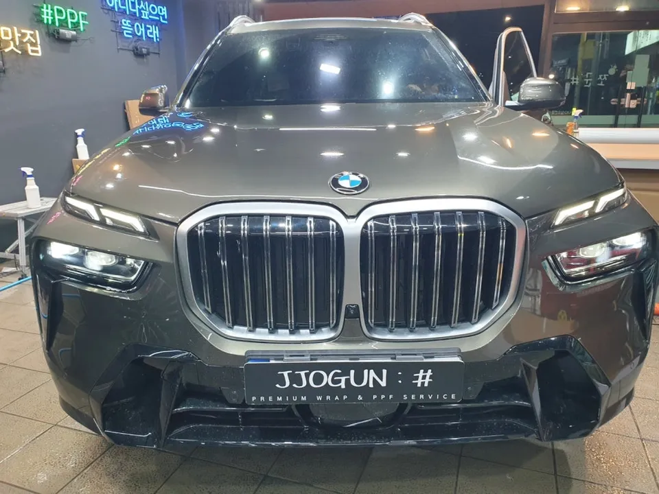 BMW X7 PPF施工事例｜費用目安と仕上がり 施工写真 1-2