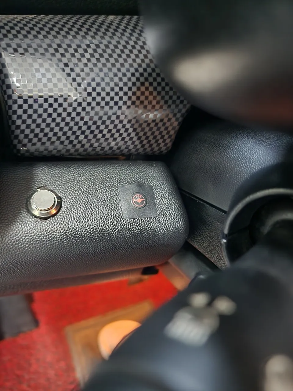 MINI Clubman ambient lighting - MINI Clubman Ambient Lighting Review — Enhanced Interior Mood photo 4