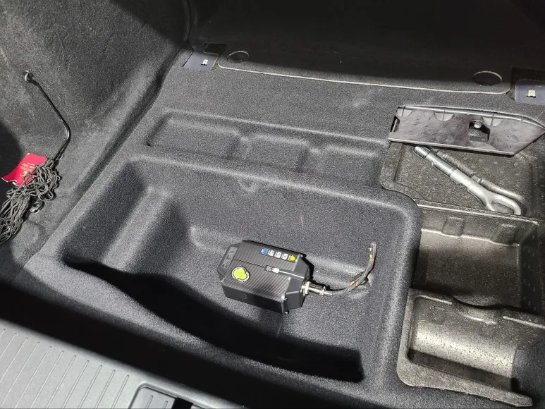 Mercedes-Benz S-Class dash cam - Mercedes-Benz S-Class Dash Cam Installation Review — Enhanced Par photo 7