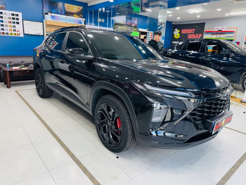 Chevrolet Traxのカーラッピング事例|費用目安・仕上がり 施工写真 3-2