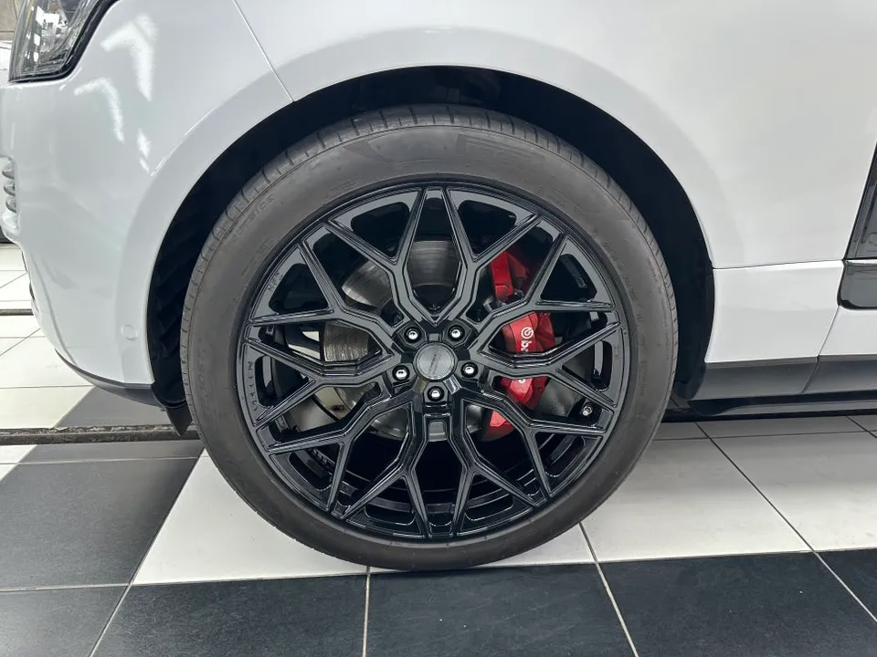 Land Rover Range Rover vinyl wrap - Land Rover Range Rover Vinyl Wrap Review: Cost & Results photo 5