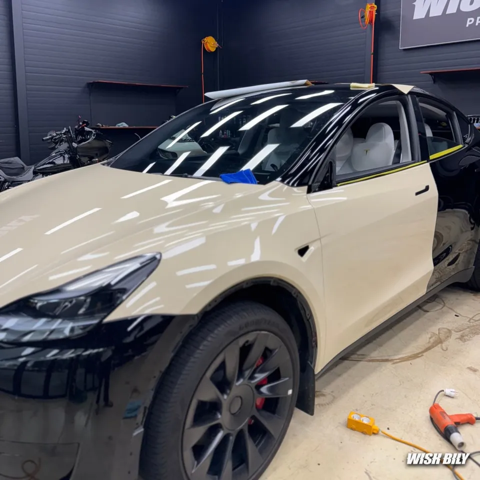 Tesla Model Y PPF施工事例|ベージカラーへの大胆チェンジ 施工写真 1-2