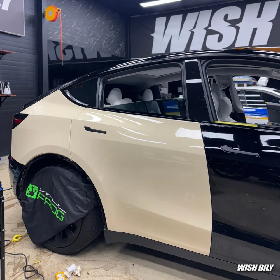 Tesla Model Y PPF施工事例|ベージカラーへの大胆チェンジ 施工写真 2-2