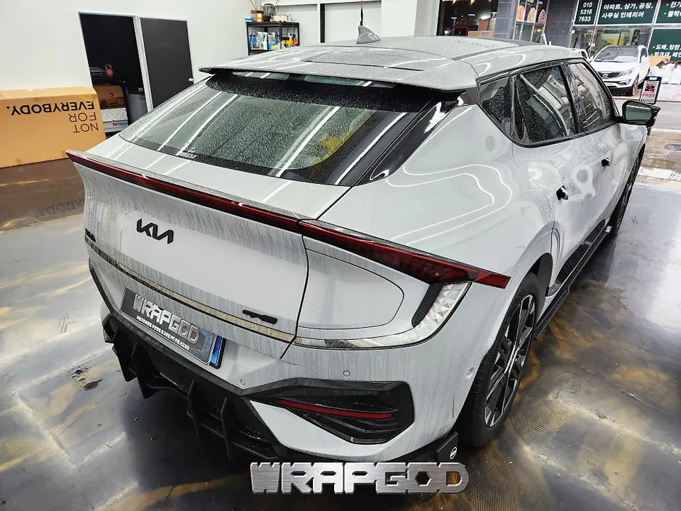 Kia EV6 PPF施工事例|費用目安と仕上がり 施工写真 1-2