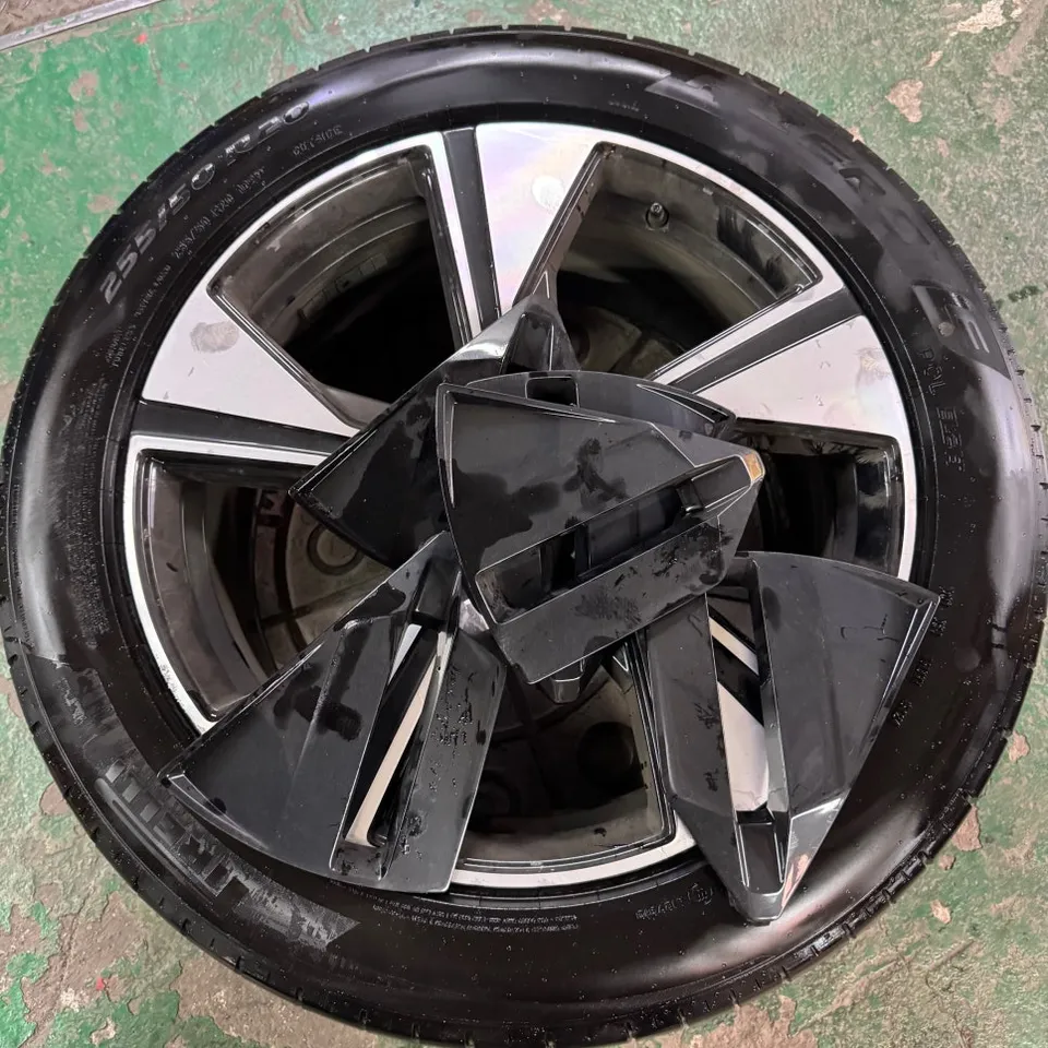 Volvo 4 wheel repair - Volvo 4 Wheel Repair & Painting Review — Cost & Results photo 4