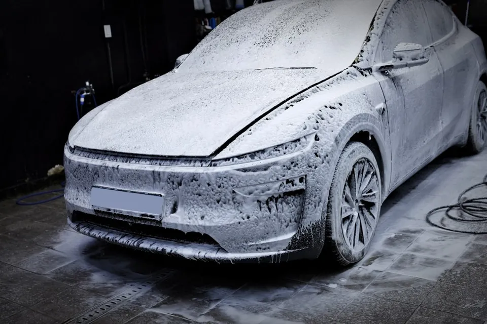 Tesla Model YのPPF施工事例|費用目安と仕上がり 施工写真 2-2