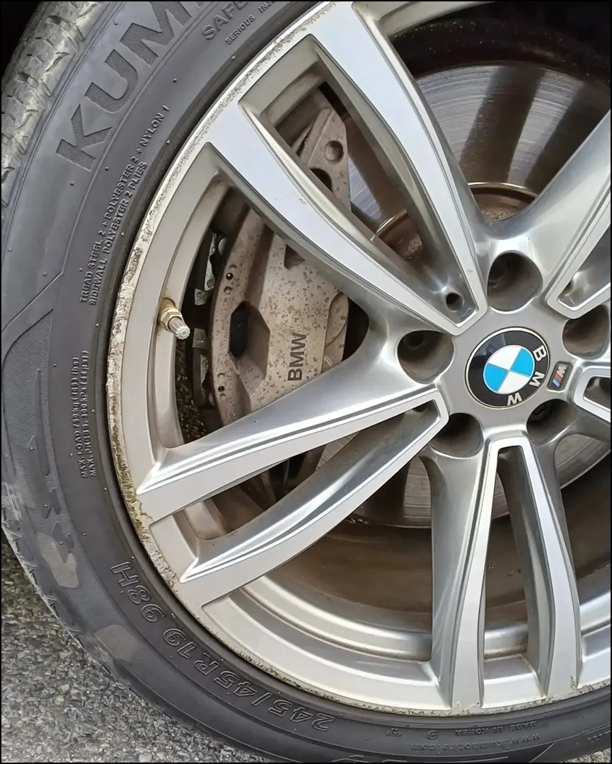 BMW 740e wheel repair - BMW 740e Wheel Repair & Refinishing Review — Diamond Cut Restoration photo 5