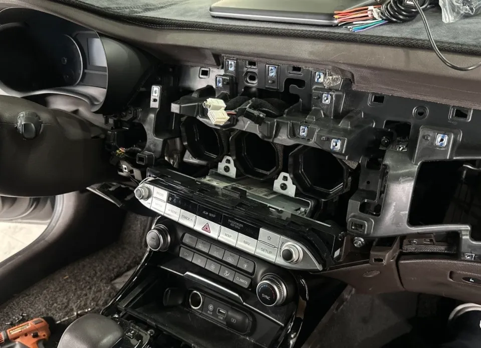 Kia Stinger android head unit - Kia Stinger 12.3" Android Head Unit Review — Premium Upgrade photo 5