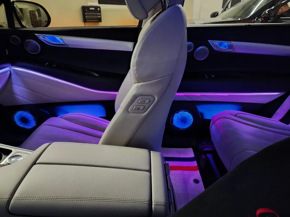 Genesis GV80 ambient lighting - Genesis GV80 Ambient Lighting Review: Seamless Integration & Cost photo 3