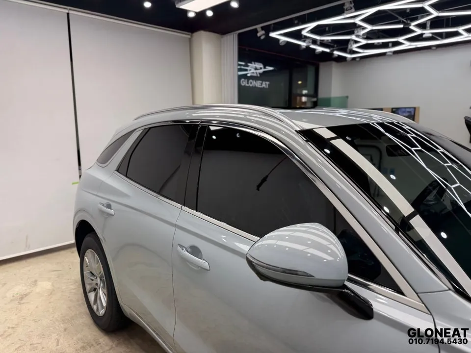 Genesis GV70のカーフィルム施工事例|費用目安・仕上がり 写真