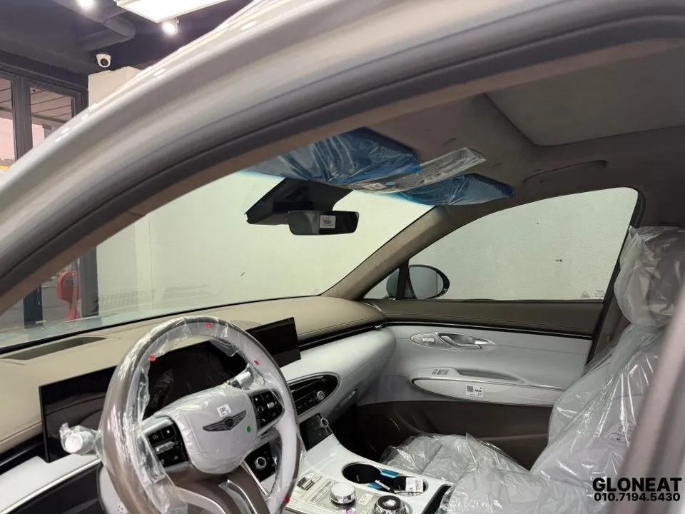 Genesis GV70のカーフィルム施工事例|費用目安・仕上がり 施工写真 1-3