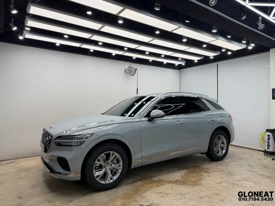 Genesis GV70のカーフィルム施工事例|費用目安・仕上がり 施工写真 2-3