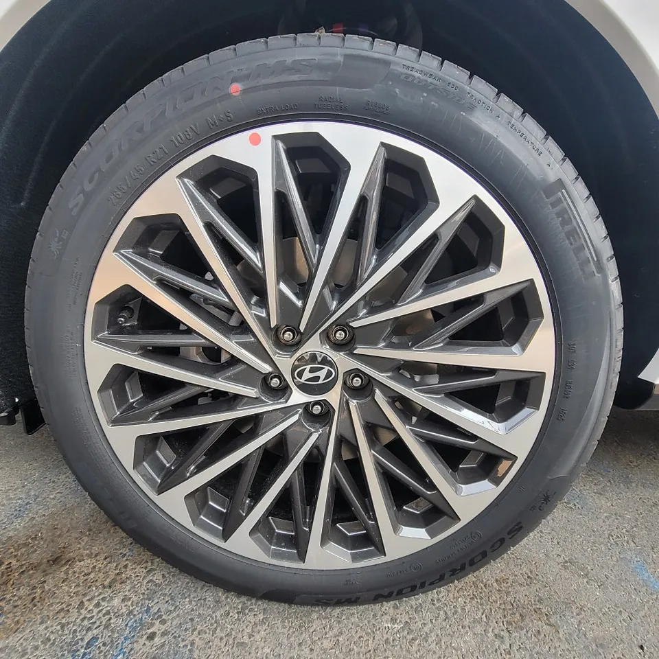 Hyundai Palisade Wheel Repair Review - Black Gloss Finish photo 3