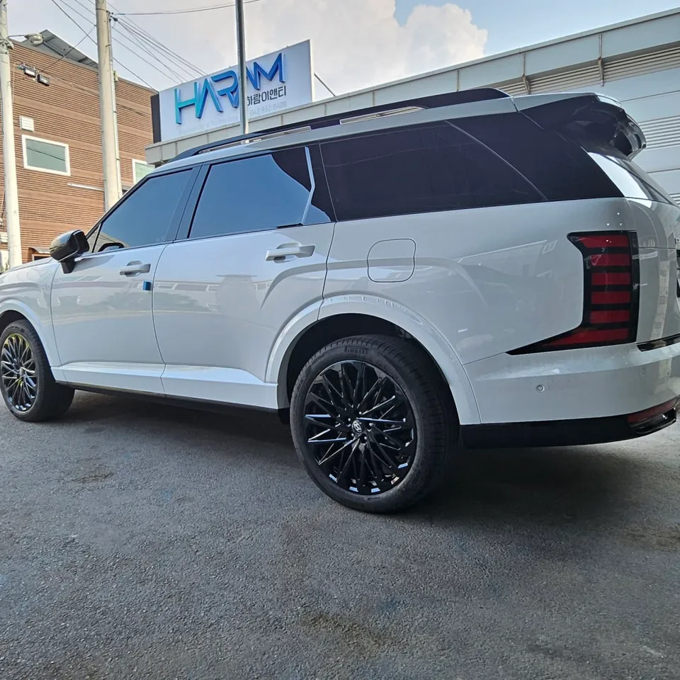 Hyundai Palisade Wheel Repair Review - Black Gloss Finish After